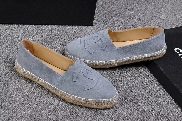 CHANEL Loafers Women--083